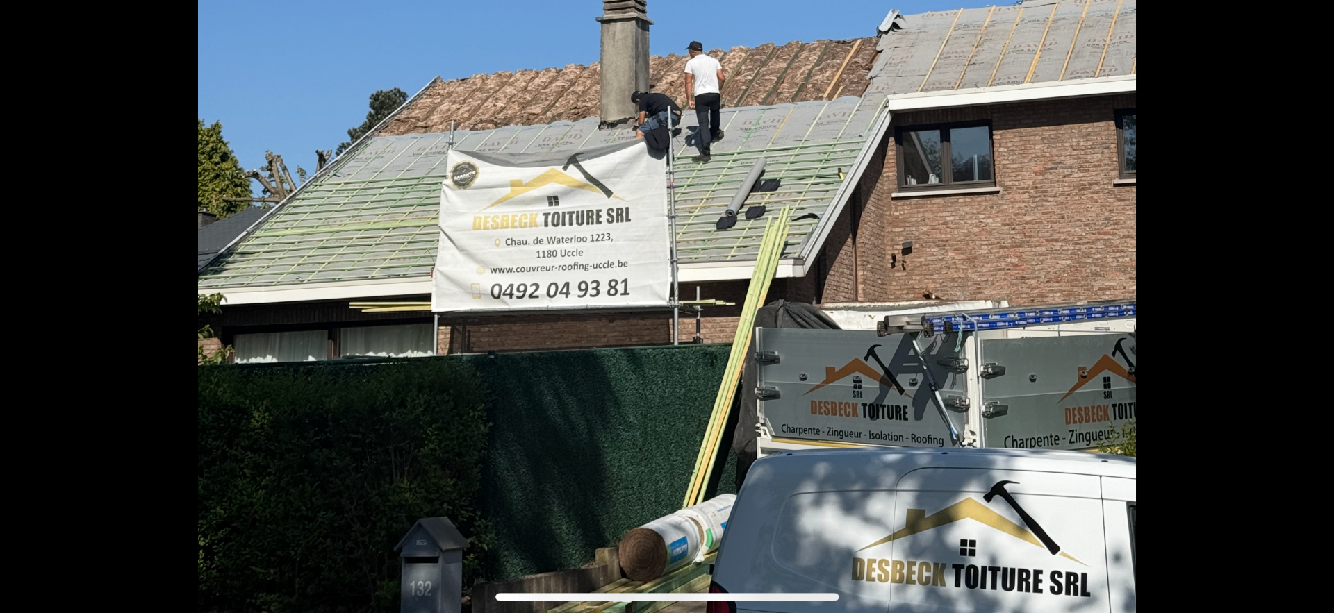 Pose du sous-toiture et des liteaux par l'équipe Roof Desbeck